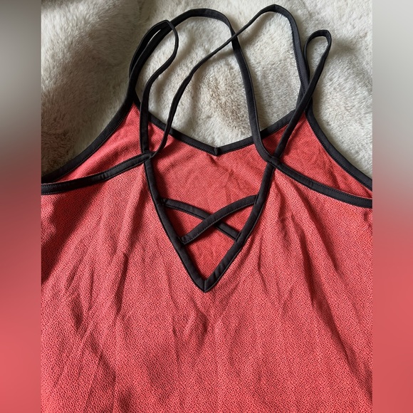 Under Armour tank - Picture 5 of 5